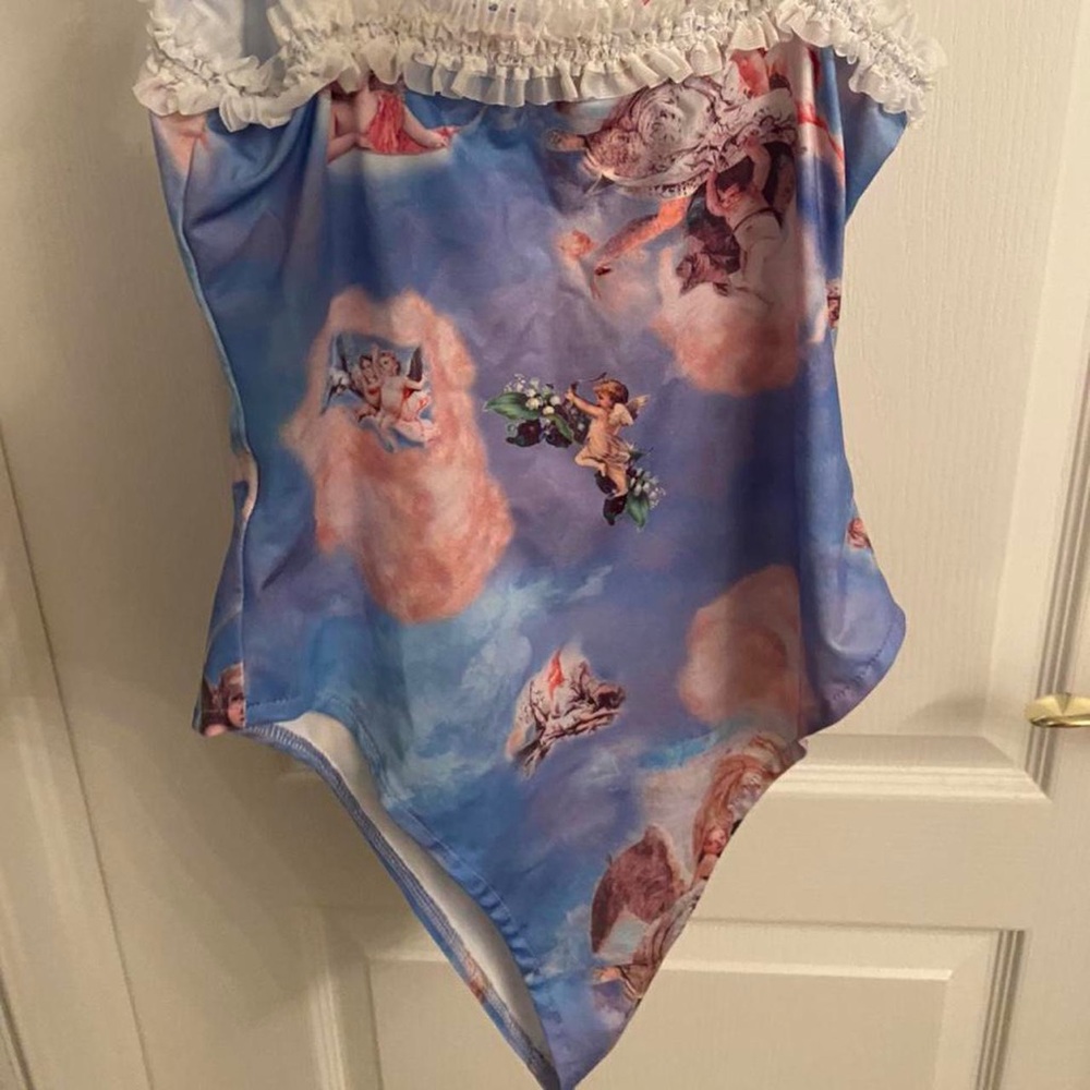 angelic bodysuit with cute trim